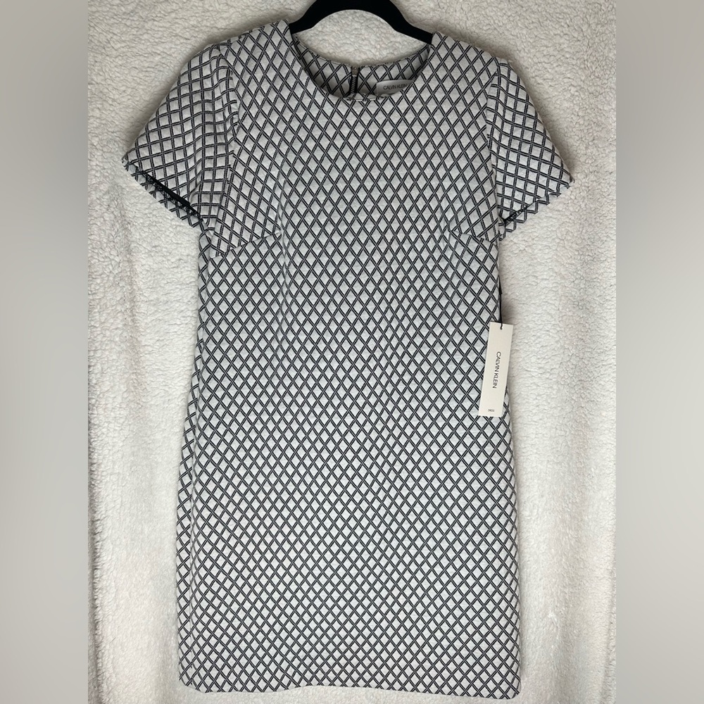 Calvin Klein: Short sleeve dress- women’s size 8